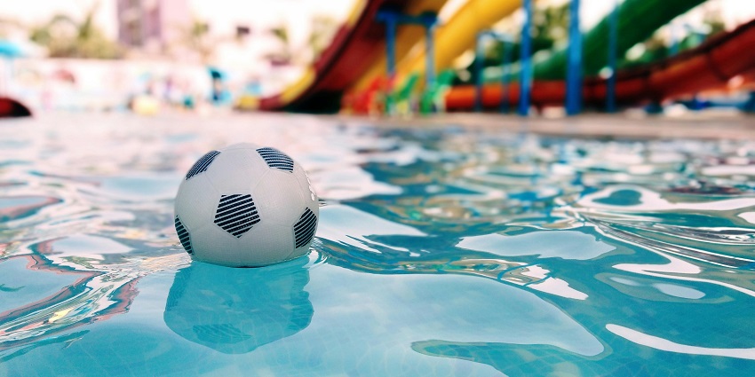 E-Zone Club in Bangalore has a number of water slides, pools, and recreational amenities in a laid-back setting