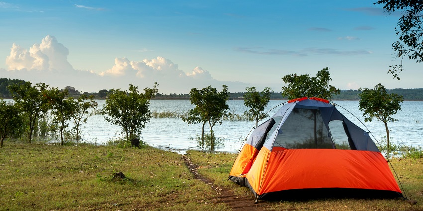 If you are seeking serenity with thrill, then here you can also enjoy camping amid nature.