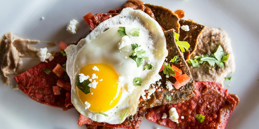 A glimpse of an egg dish called Egg Ghotala, one of the best foods in Surat, Gujarat.