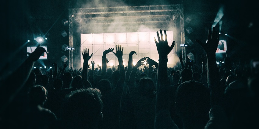 Immerse yourself in the excitement of festivals, a part of Thamel nightlife for singles.
