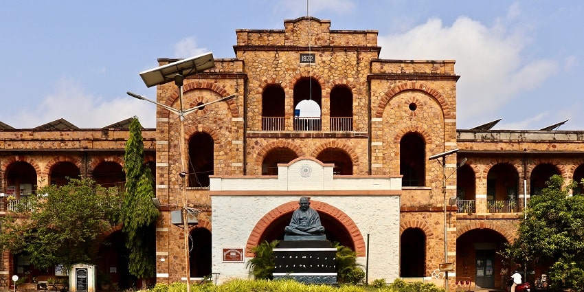 The District Collectorate of Eluru, a place to explore near Kolleru Wildlife Sanctuary.