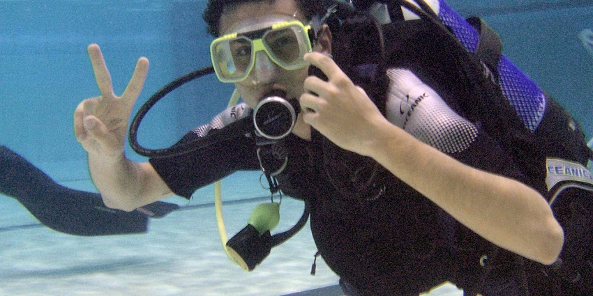 One of the best things to do in Lakshadweep, explore water sports.