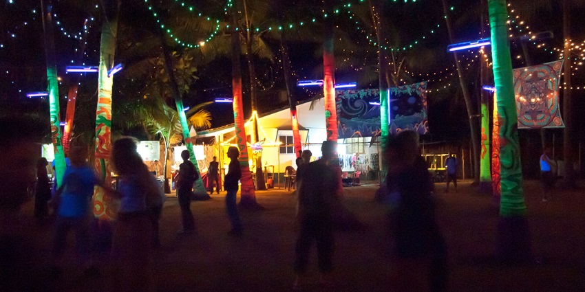 Enjoy the energetic nightlife at Tito’s Lane on Baga Beach with its high-energy ambience and arena