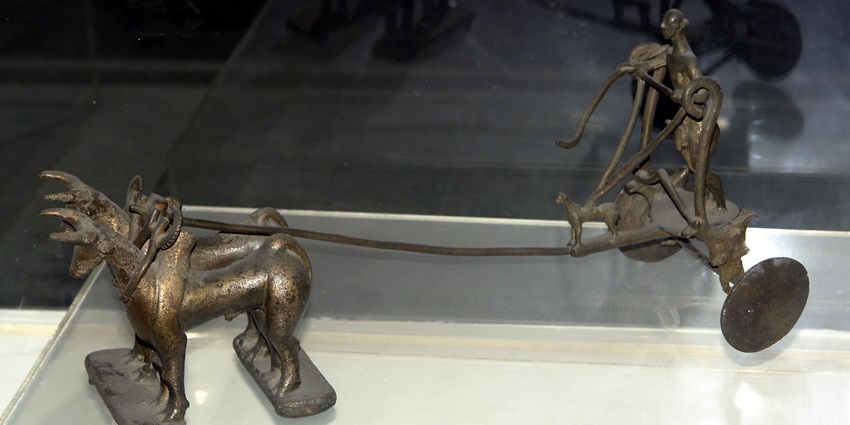 Exploring the ancient sculptures in Sanghol Museum is one of the best things to do.