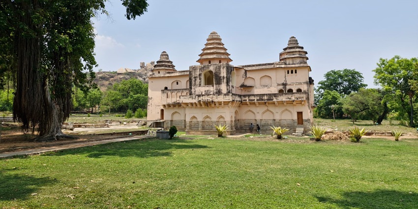 Raja Mahal at Chandragiri Fort perched on a hill, showcasing Indo-Saracenic elegance