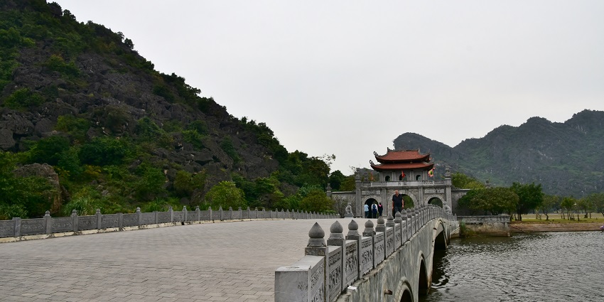 Bridge leading to the ancient capital of Hoa Lu, rich in historical significance