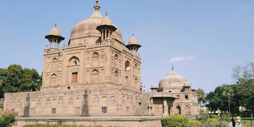 Jallianwala Bagh’s memorial walls and historic well are one of the top attractions in Amritsar.