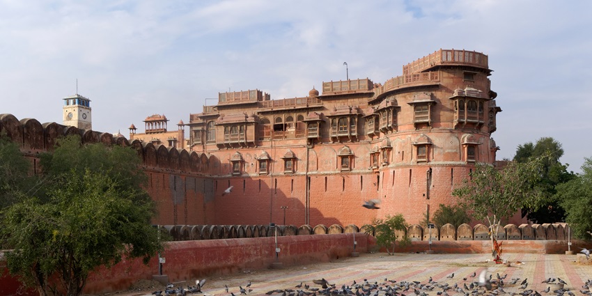Junagarh Fort in Bikaner, a grand historic site showcasing royal architecture and history.