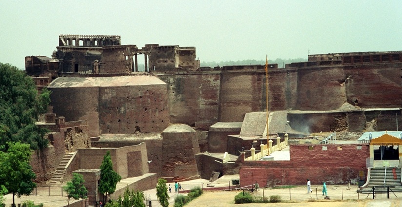 Visiting the Qila Mubarak Complex Museum is one of the best things to do in Bhatinda