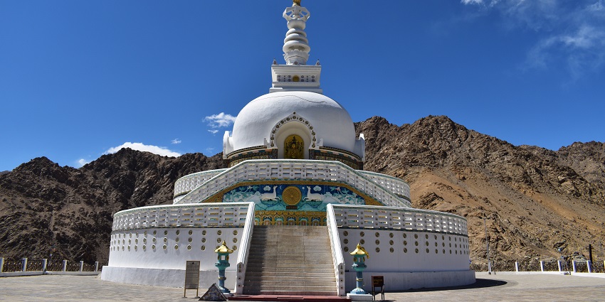 Exploring Shanti Stupa is one of the serene things to do in Leh for travellers.