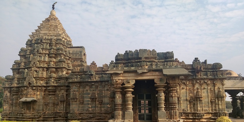 The image shows the Surya Narayana Temple dedicated to the Sun God. Praying here is the best thing to do in Ranakpur.