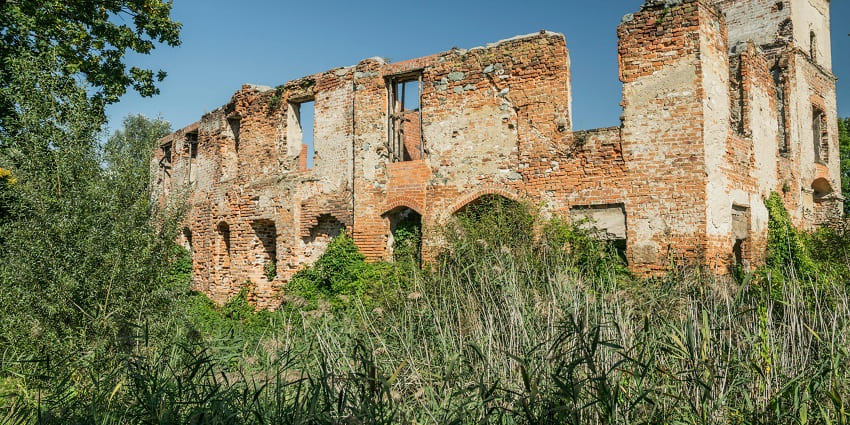 Explore the marvellous architecture of the historic Doraha Fort located in Ludhiana.