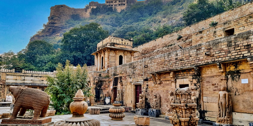 An image of the Gujari Mahal Museum, one of the most amazing things to do in Gwalior.