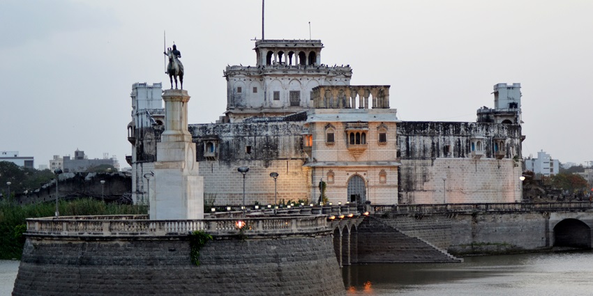 One of the top things to do for history buffs is to explore the museum on the premises.
