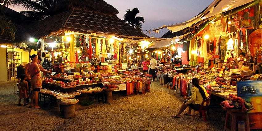 Dinh Cau Night Market is a must-see for its vibrant stalls and local cuisine in Phu Quoc