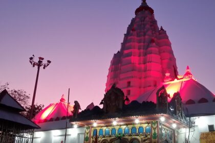 The temple is dedicated to the goddess Samaleswari and is visited during festivals.