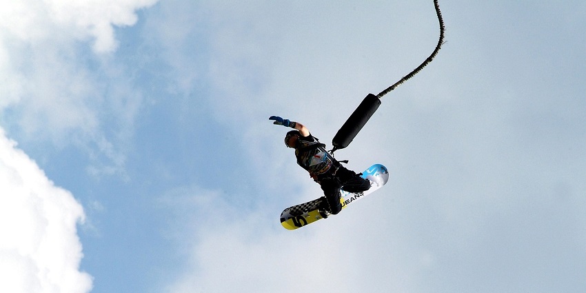 Bungee jumping in Kathmandu is a thrilling adventure and has several associated factors.