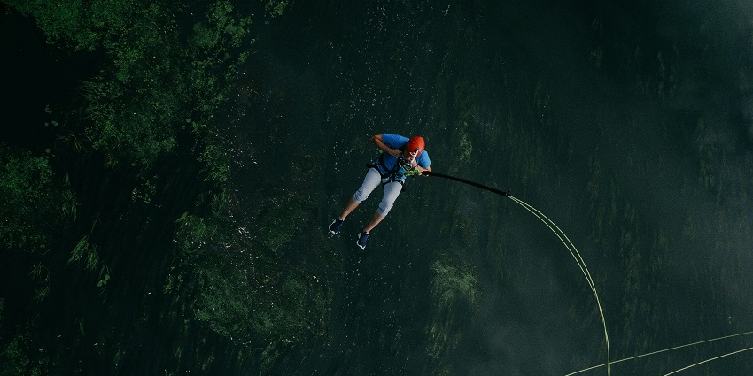 There are several factors to consider during the adventure of bungee jumping in Nepal.