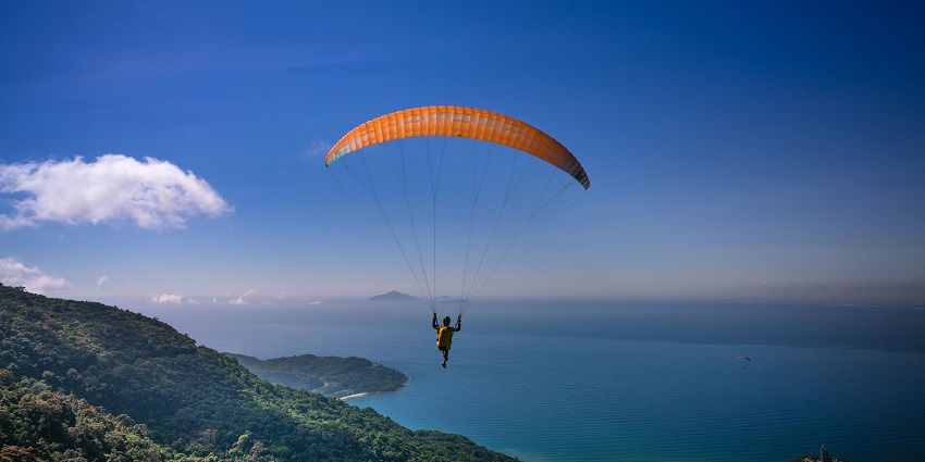 Here are a few factors that may affect your experience while paragliding in Pokhara.