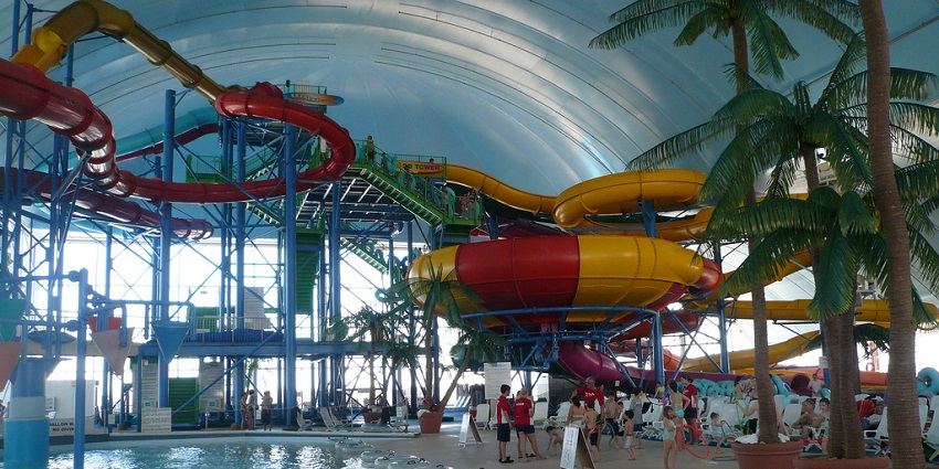 The serene lake, boating amenities, and modest water features at Fantasy Lagoon in Bangalore