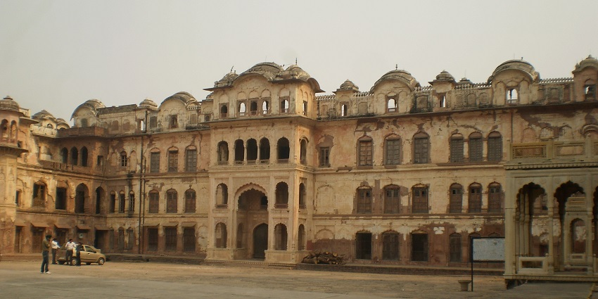 A picture taken at the interiors of a fort in Punjab built with traditional architecture