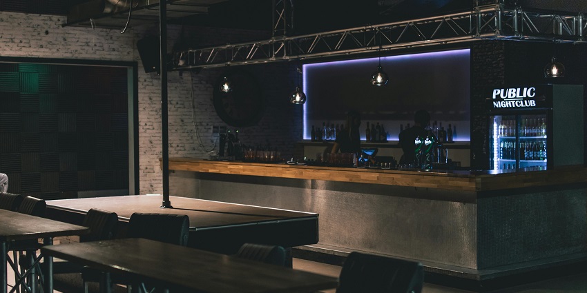 Farzi Cafe is among the popular places to visit in Gurgaon at night with many options.