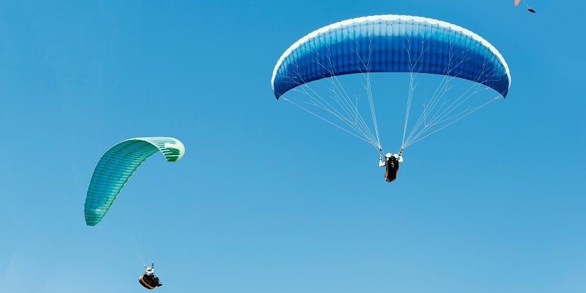 An image of beautiful Fatru, one of the spots for paragliding in Kullu, Himachal Pradesh.