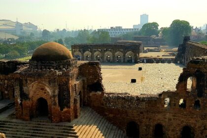 An aerial picture of the ruins of a fort in Delhi that holds immense historical significance