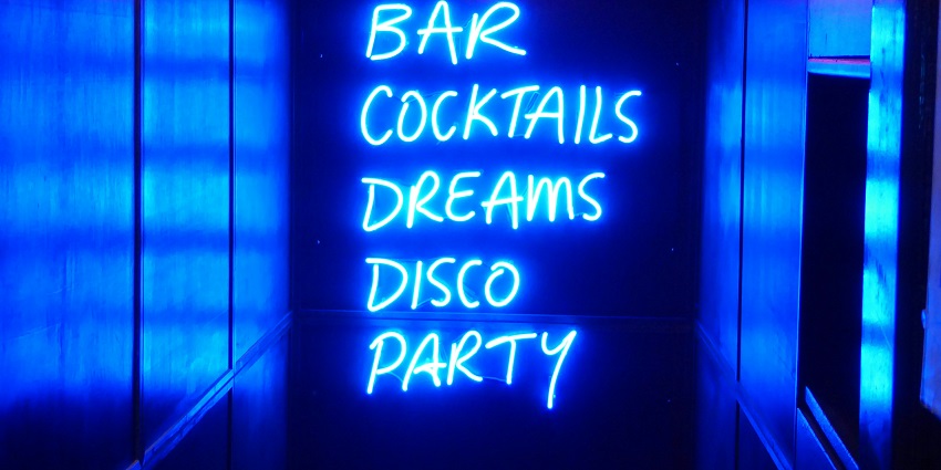 Finale Bar is one of the best venues to enjoy Ko Samet nightlife with friends.