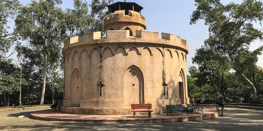 A view of the prominent Flagstaff Tower narrating the tales of the historic eras.