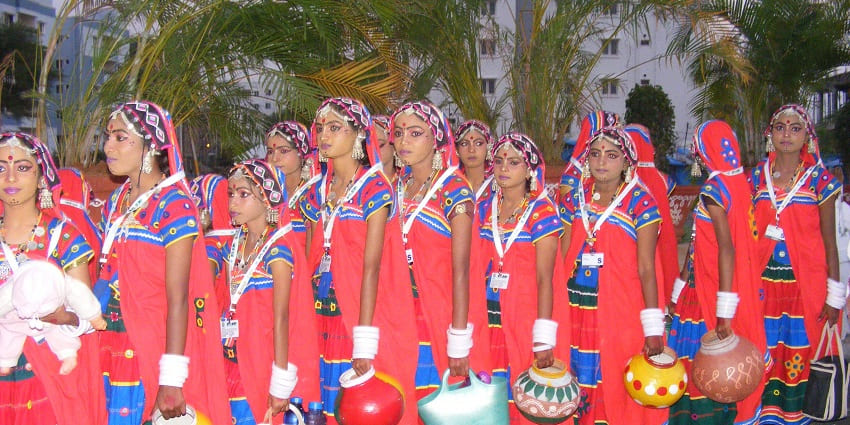 Watch out the culturally rich Pongal which is the harvest festival of Andhra Pradesh.