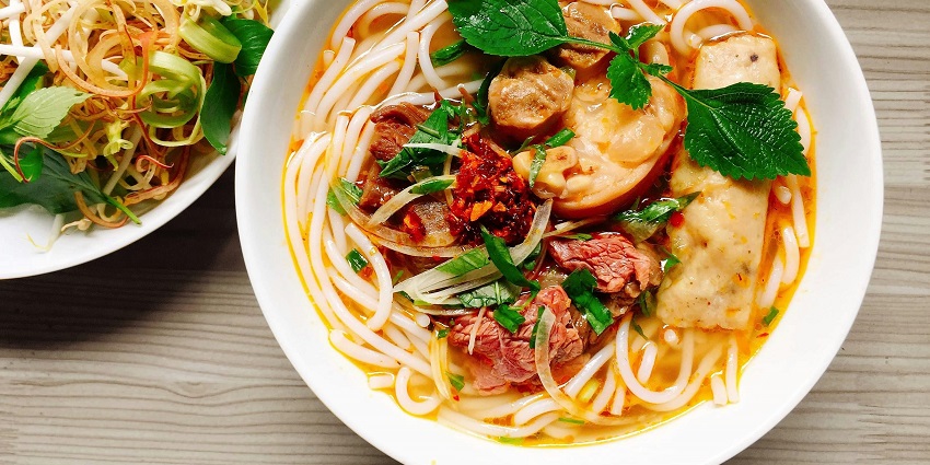 A glimpse of appetising Chinese food being served, one of the best foods in Kakinada.