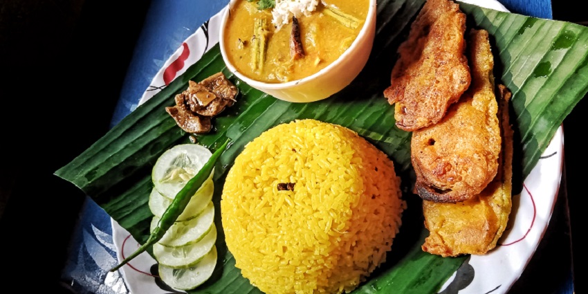 There are various eateries near the Blue Splash Water Park to cherish local flavours.