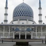 Sultan Salahuddin Abdul Aziz Masjid is one of the most popular mosques in Malaysia for travellers to witness