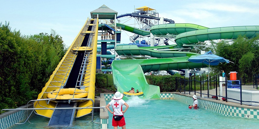 Fun N Food Village is a thrilling place to spend a picnic and leisure time with family in water park
