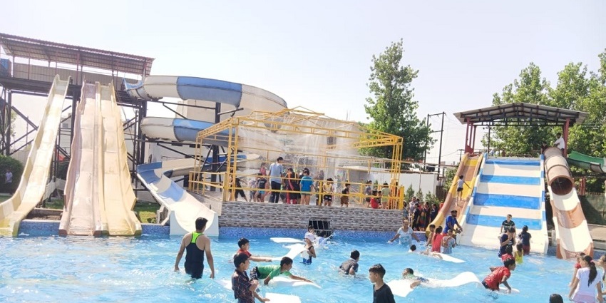 Visit the Funtasia Water Park, one of the best water parks in Bihar on your next holiday.