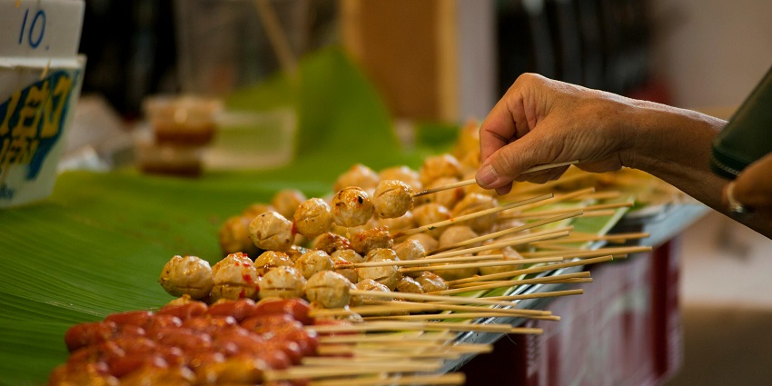 Late night street food in Gurgaon can also be found at the buzzing Galleria Market.