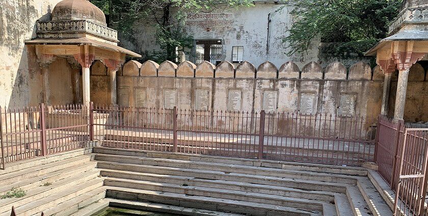 Ancient Galtaji Temple with water springs and a large population of monkeys.