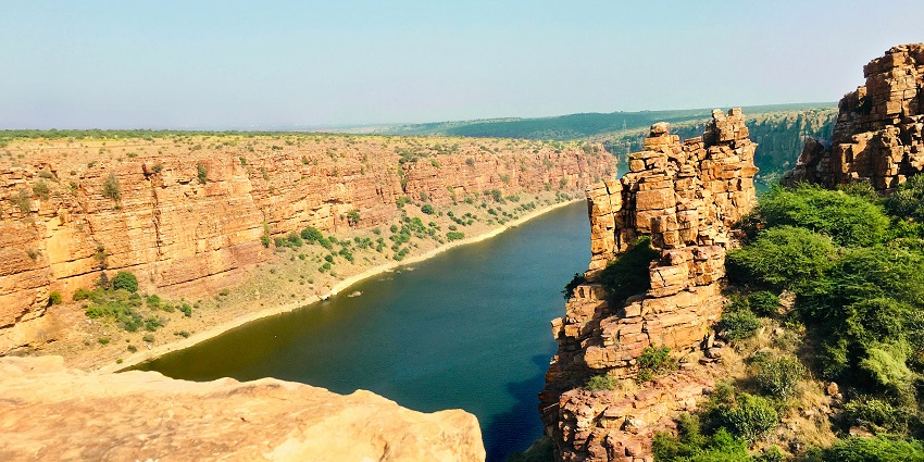 Gandikota is one of the prime places to visit in summer in Andhra Pradesh for its heritage.