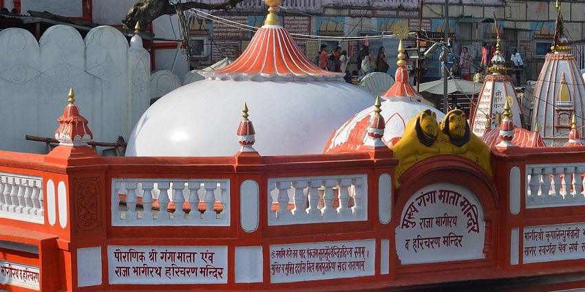 The dome of Ganga mandir is a scenic attraction near the Deeg Fort, Rajasthan
