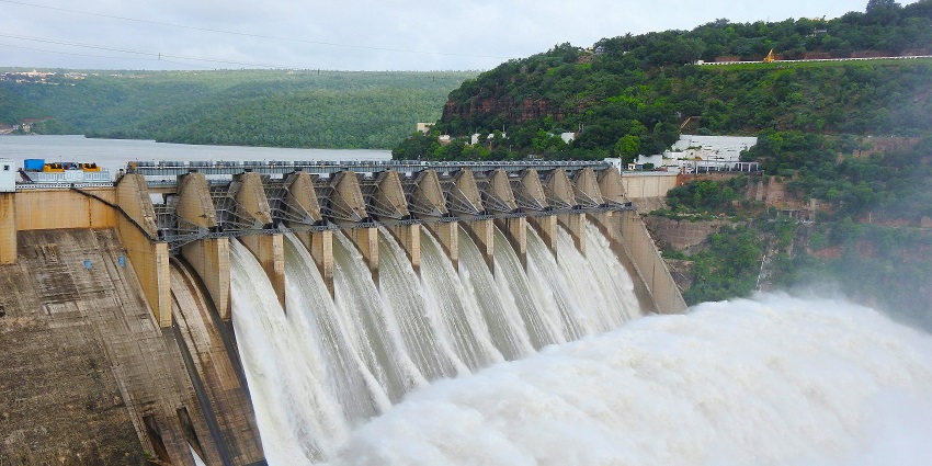 Scenic view of the Gangau dam, an ideal spot to relax peacefully