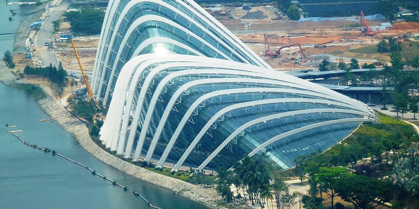 Aerial view of the Gardens By The Bay, an ideal spot for Valentine’s Day in Singapore.
