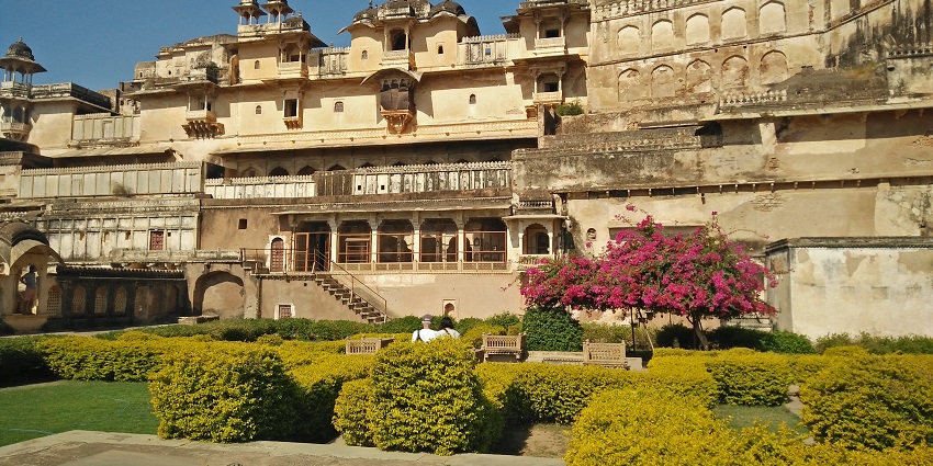 A palatial structure with many yards, one of the famous places for travellers to visit