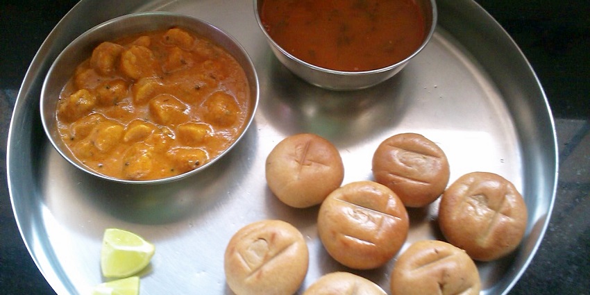 Gatte Ki Sabzi is one of the best foods in Jaisalmer served with flour dumplings in curry.