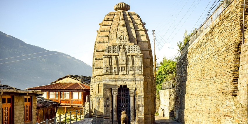 Gauri Shankar Temple is a prime destination for Hindus to worship their deities.