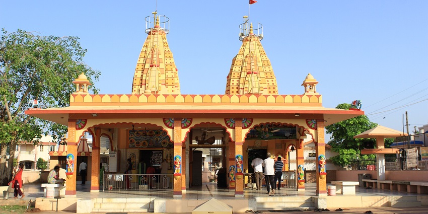 Panoramic view of the Gayatri Mata Temple in the vicinity of the Chotila Hills