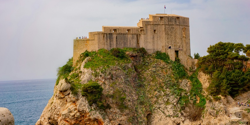 The George Castle perched on a hill, one of the famous places to visit in Shivpuri.