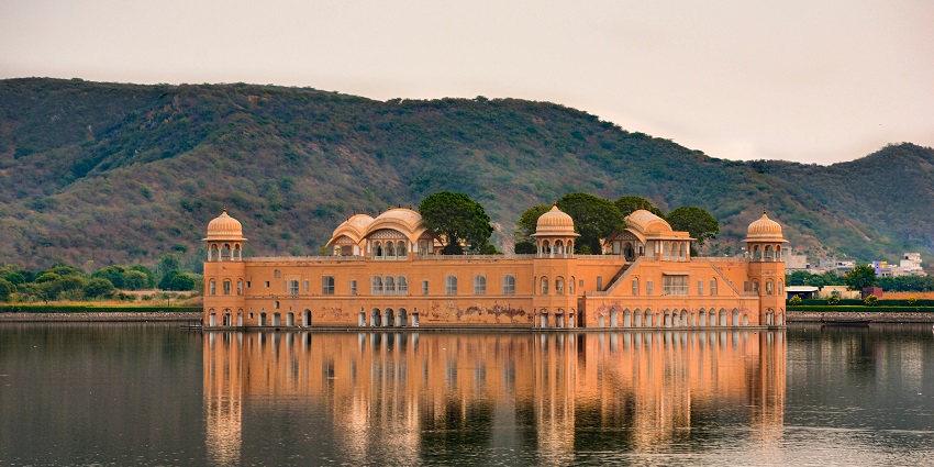 A glimpse of the palatial tourist attraction standing amidst the shimmering waters.