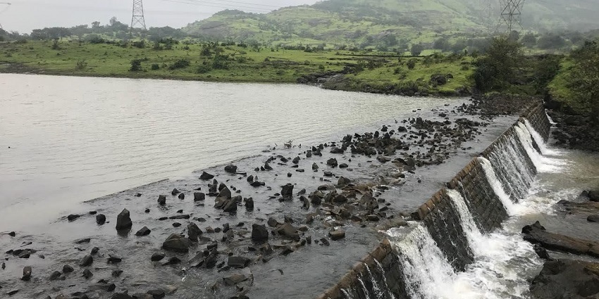 Ghatghar Dam is one of the places to visit in Bhandardara which offers serene views.