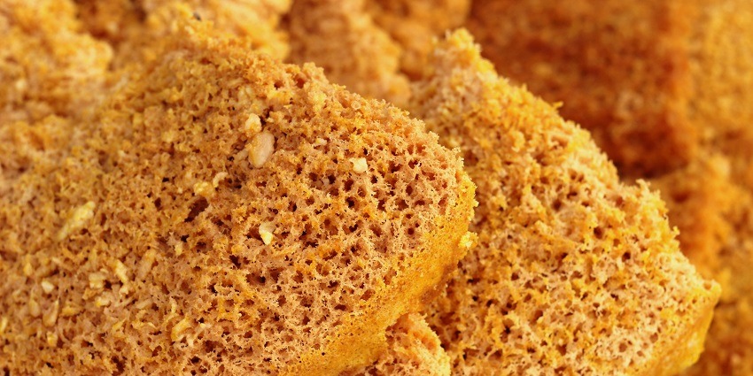 One of the best foods in Mount Abu is Ghevar: a honeycomb dessert, soaked in syrup.